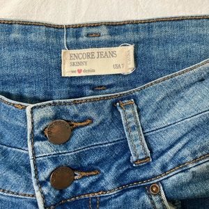 High waisted skinny jeans